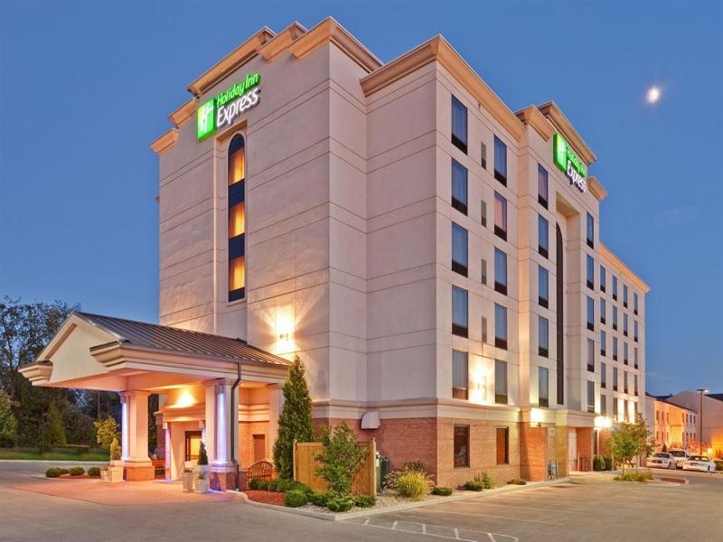 Holiday Inn Bloomington-University Area By Ihg Exterior foto