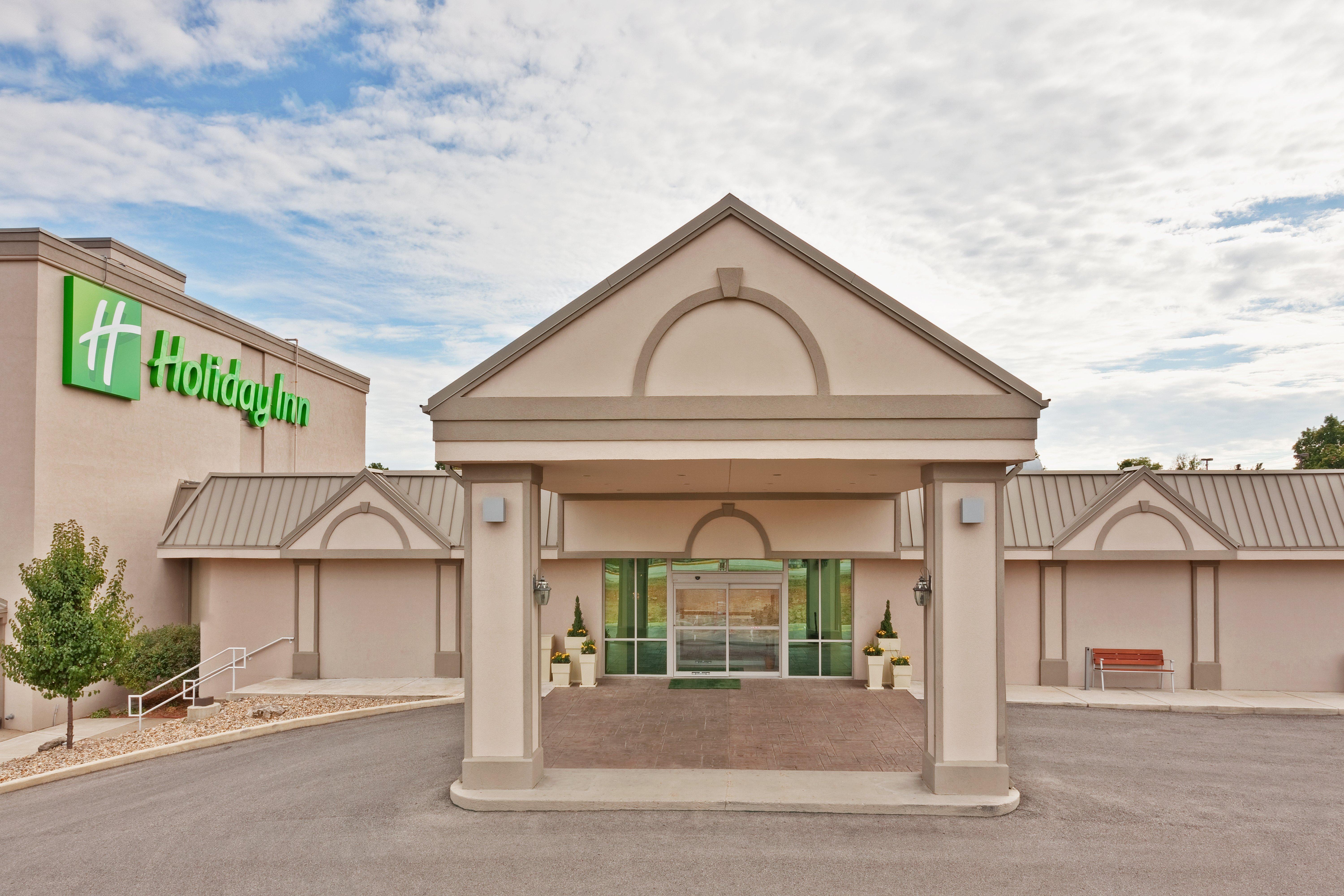 Holiday Inn Bloomington-University Area By Ihg Exterior foto