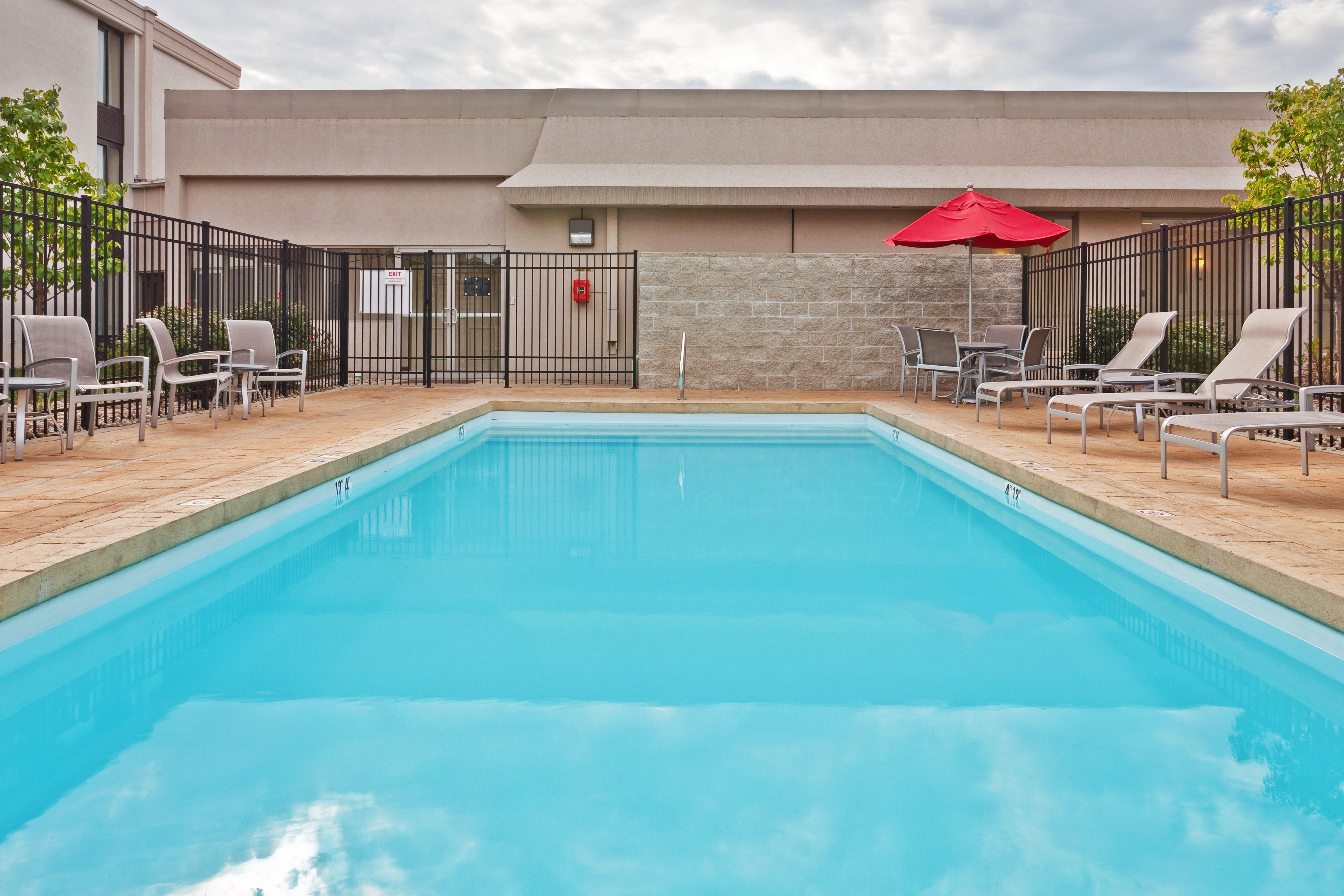 Holiday Inn Bloomington-University Area By Ihg Exterior foto