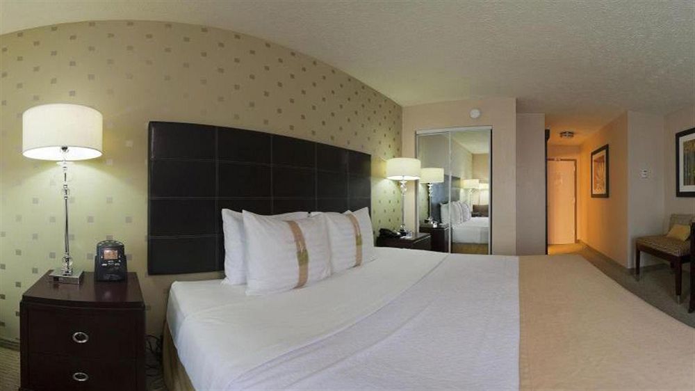 Holiday Inn Bloomington-University Area By Ihg Exterior foto