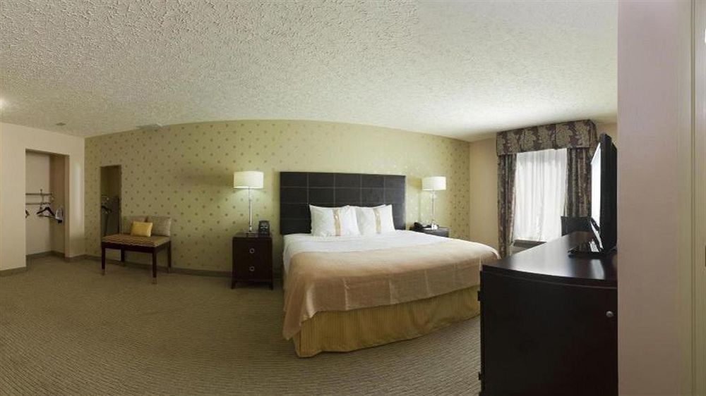 Holiday Inn Bloomington-University Area By Ihg Exterior foto